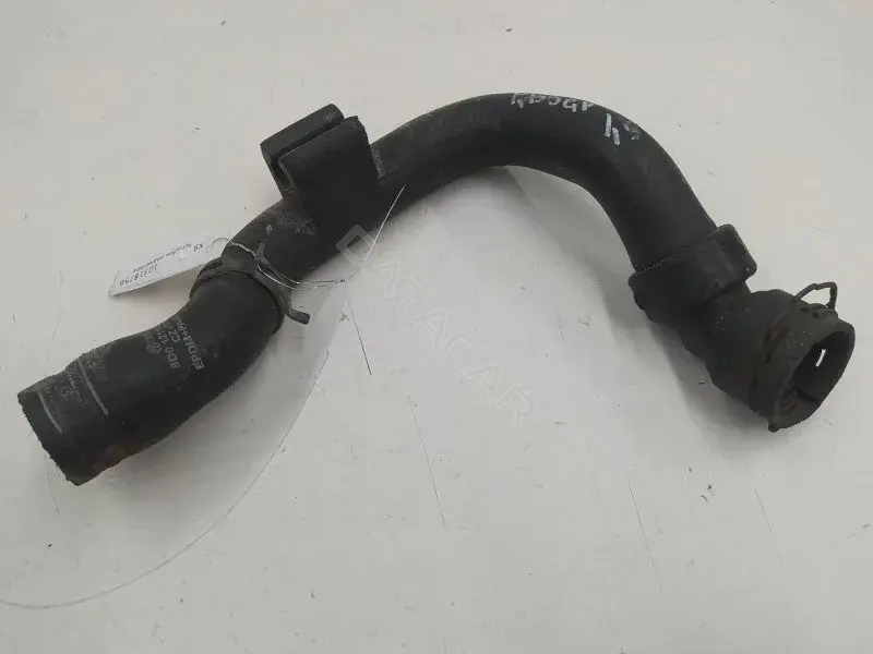 Патрубки системы охлаждения 8D0121101AD