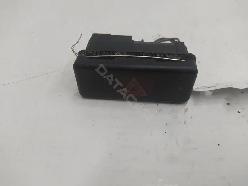 Кнопка аварийки 8350947
