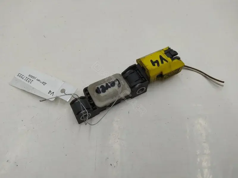 Датчик удара 7L0909606D