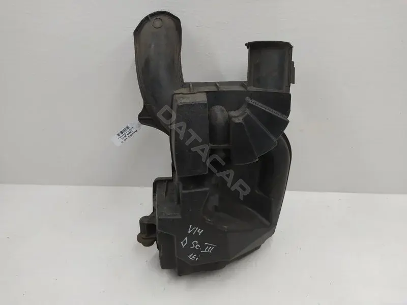 Патрубок воздушный 8200971790B