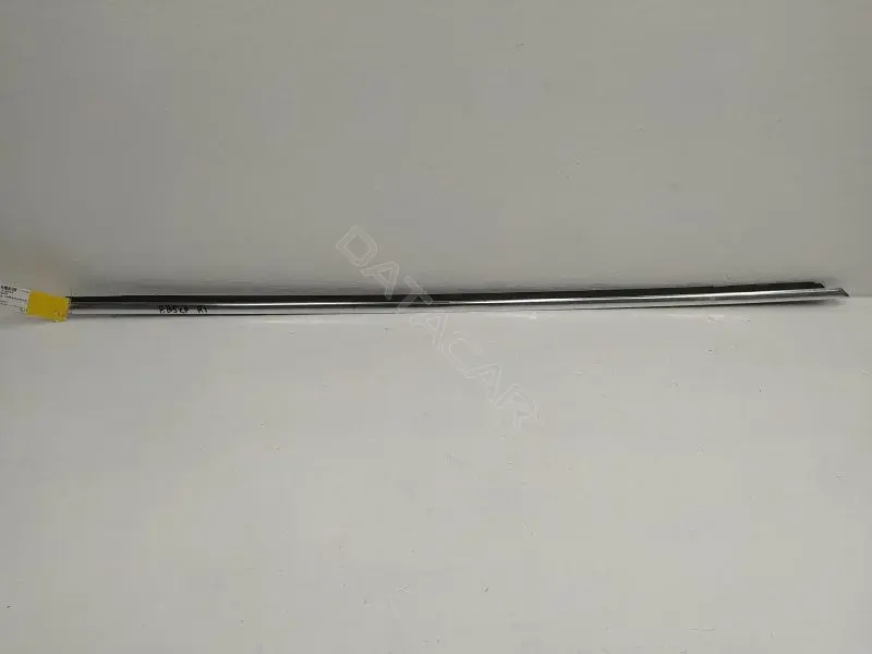 Молдинг двери 3B0837476