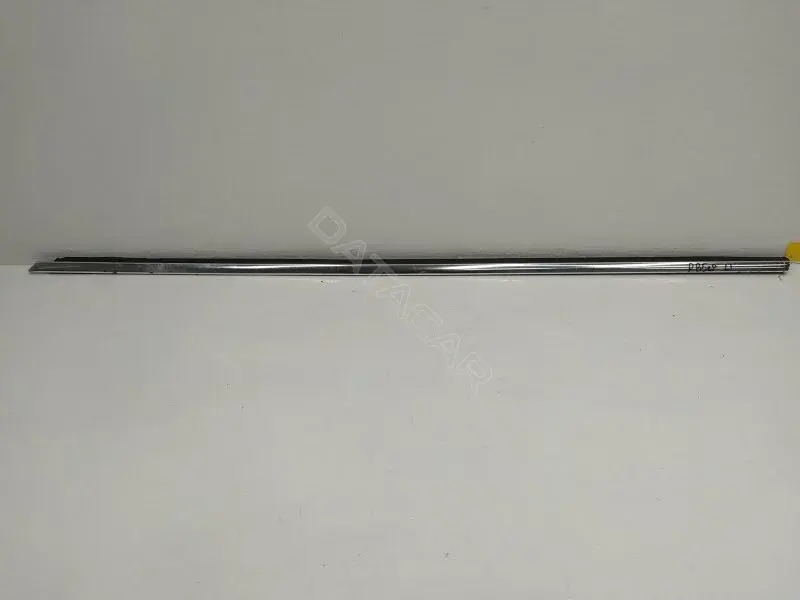 Молдинг двери 3B0837475