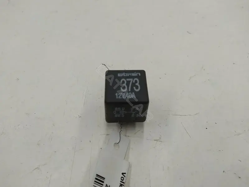 Реле вентилятора 8D0951253A