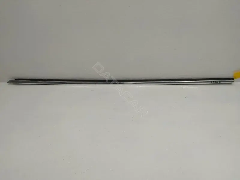 Молдинг двери 3B0837475