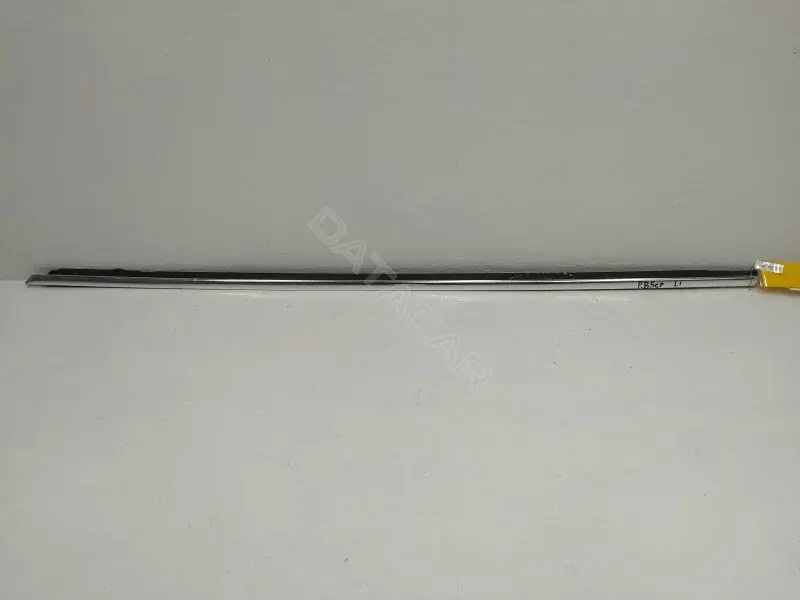 Молдинг двери 3B0837475