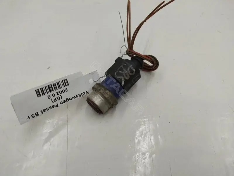Датчик температуры охлаждающей жидкости 8D0959481B
