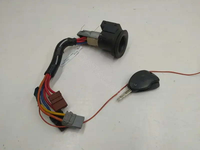 Замок зажигания 10313357