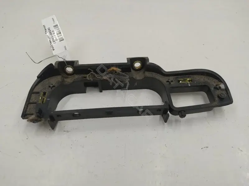 Ручка двери 7M3867179A