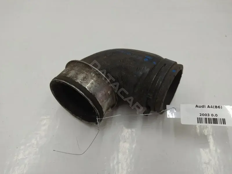 Патрубок интеркулера 8D0145834L