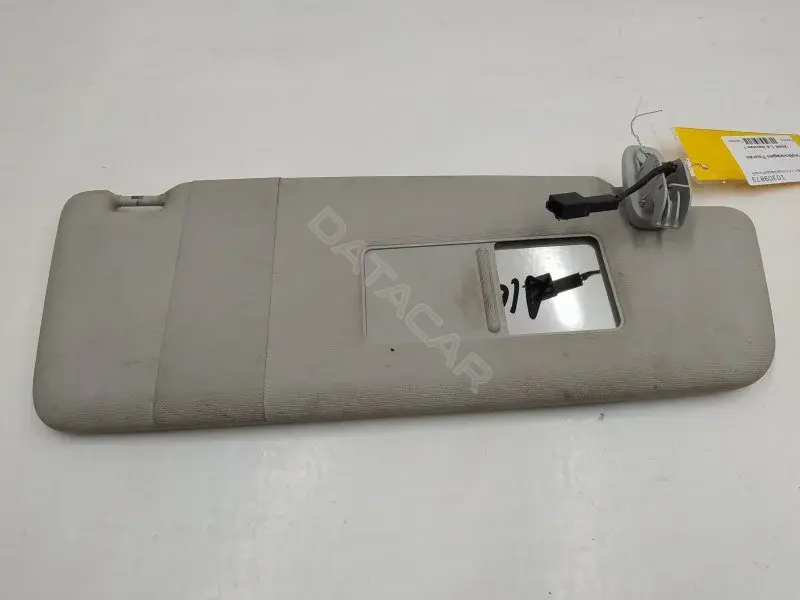 Козырек солнцезащитный 1T0857552