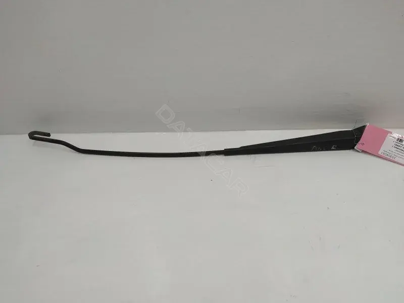 Рычаг стеклоочистителя 93BG17525C2C