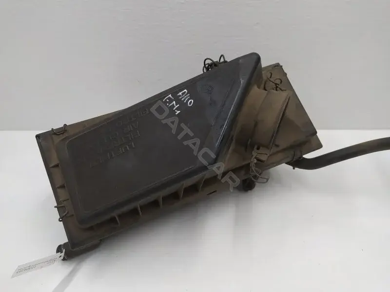 Корпус воздушного фильтра 93BB9600AH