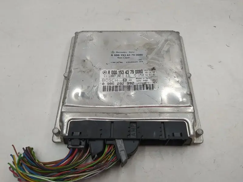 Блок управления двигателем A0001534379