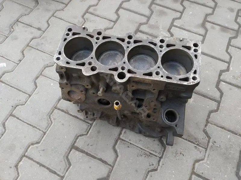 Блок цилиндров AEB