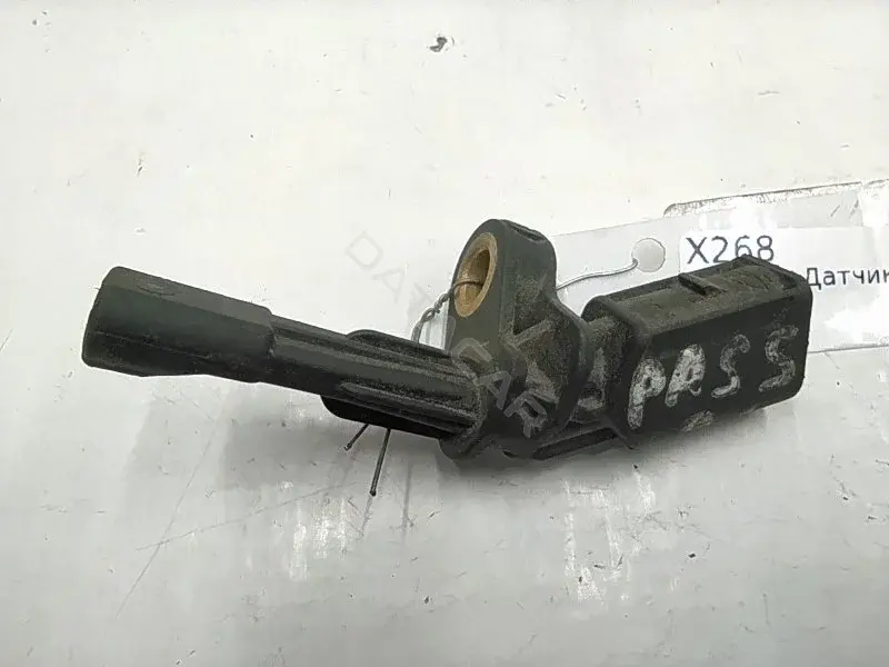 Датчик АБС 1K0927808