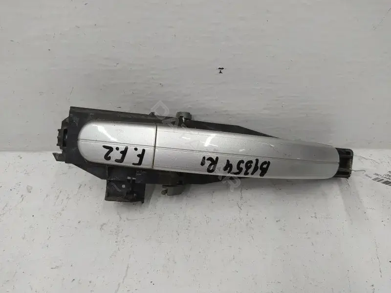 Ручка двери 3M51R224A37AB