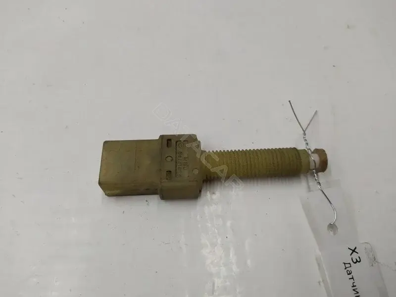 Датчик стоп сигнала 443945515
