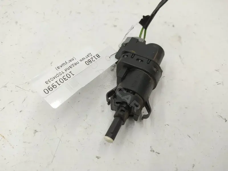 Датчик стоп сигнала 3M5T13480AC