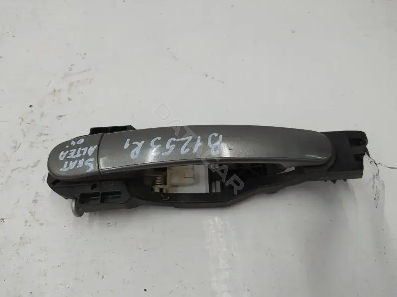 Ручка двери 6L0837886