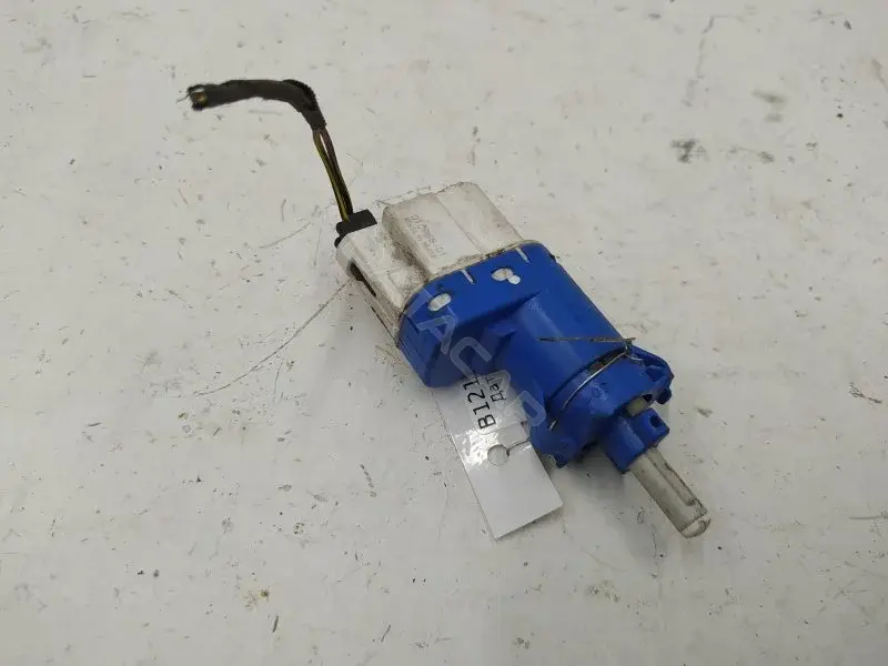 Датчик стоп сигнала 3M5T9C872AC