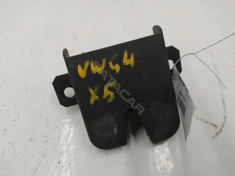 Замок крышки багажника 1J6827595B