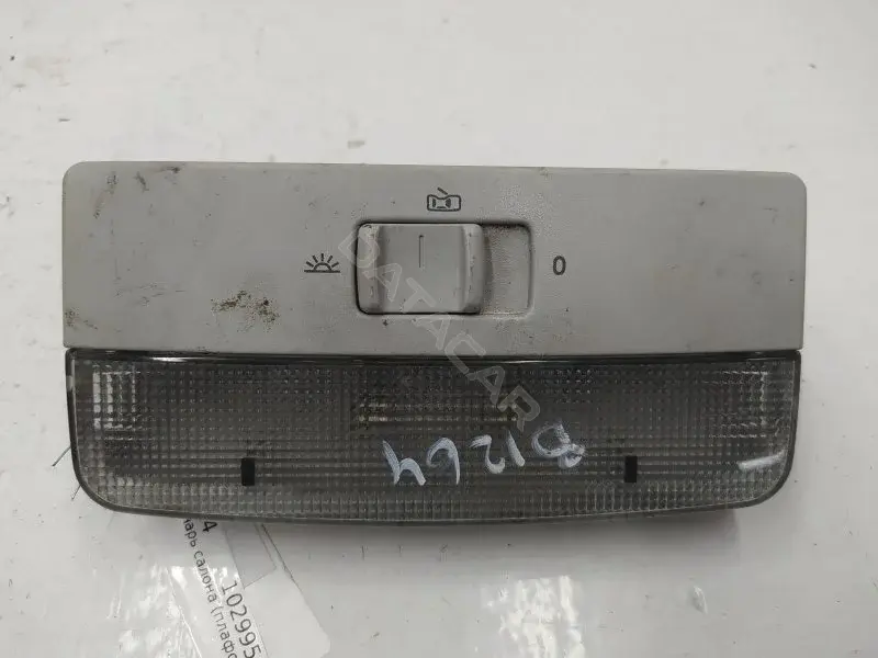 Плафон освещения салона 6L0947105A