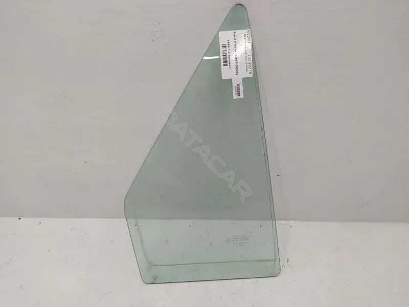 Форточка задняя правая 10299279