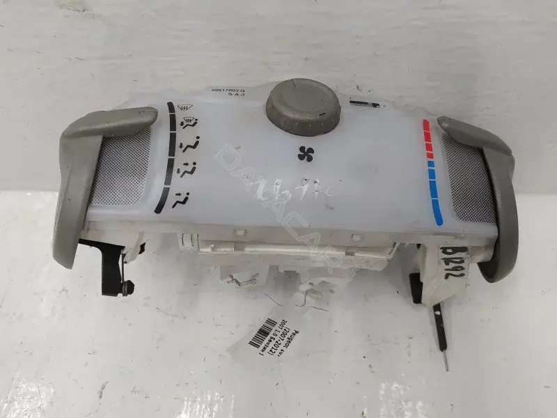 Блок управления климат-контролем 559000H010