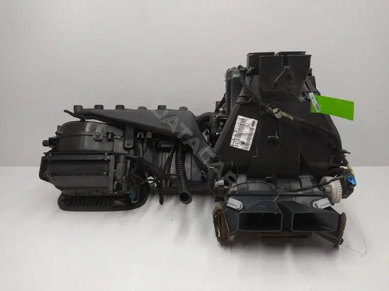 Корпус отопителя (печки) 1Z1820003BT