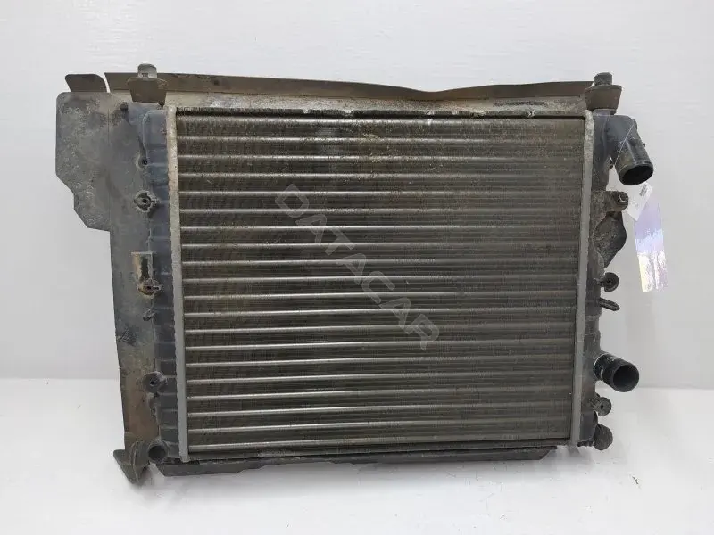 Радиатор охлаждения 8200125767