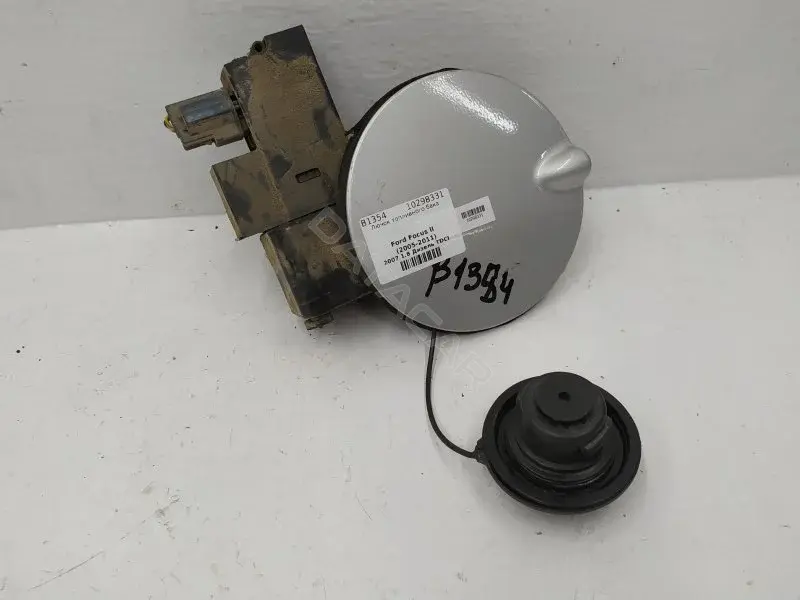 Крышка лючка топливного бака 6M51N405AQ2AA