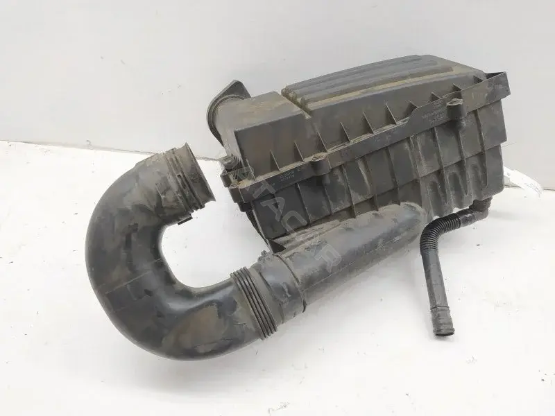 Корпус воздушного фильтра 3C0129607BA