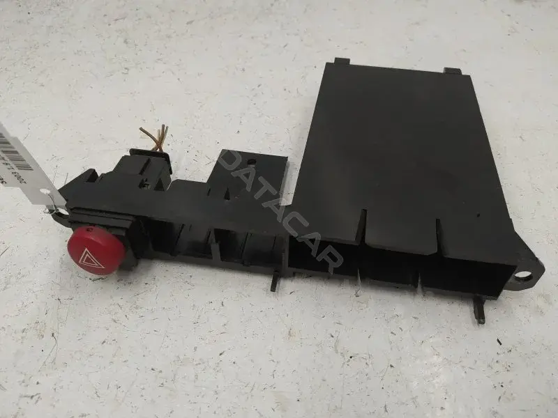 Кнопка аварийки 6L19532356L1858815