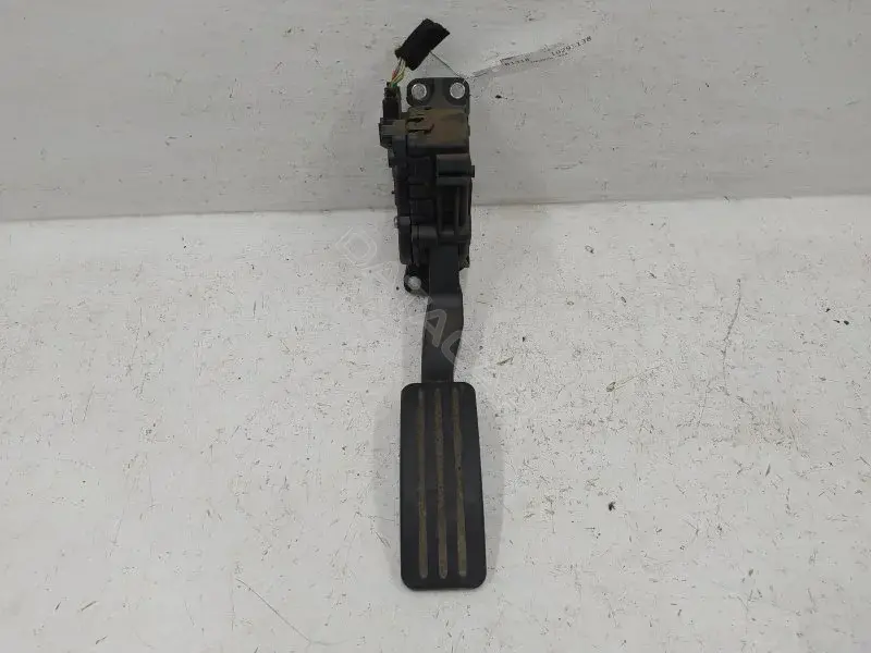 Педаль газа 8200386506D