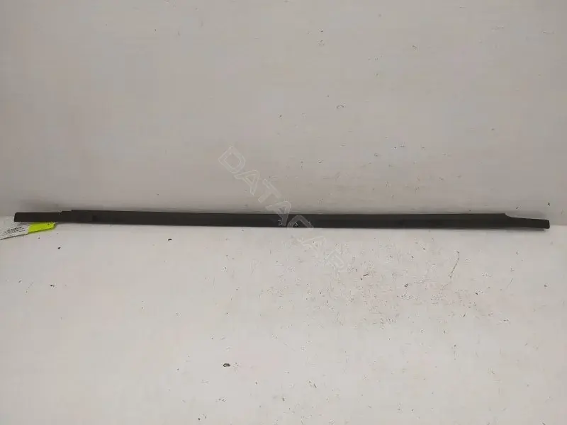 Молдинг двери 95VW25604AGW