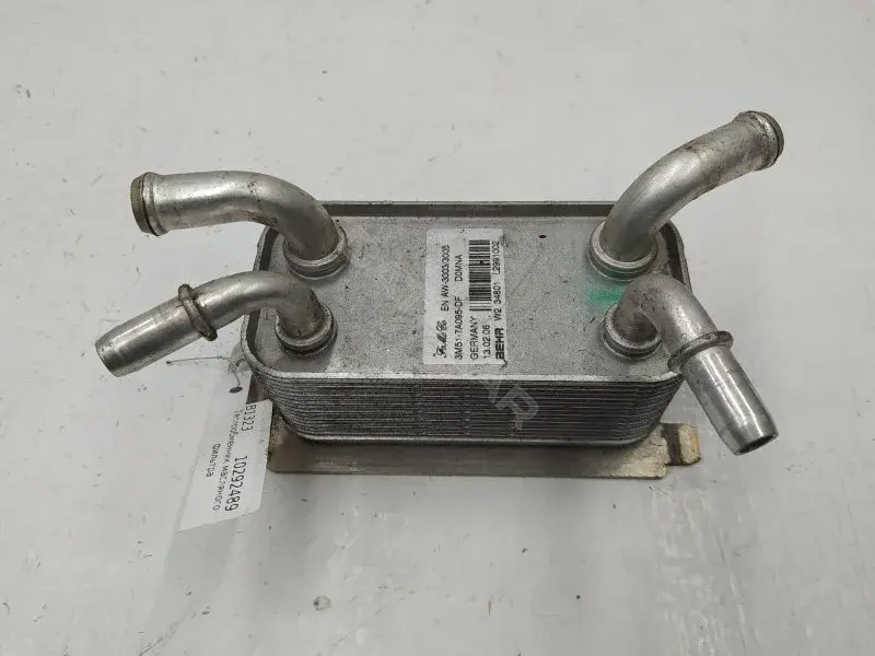 Масляный радиатор двигателя 3M517A095DF