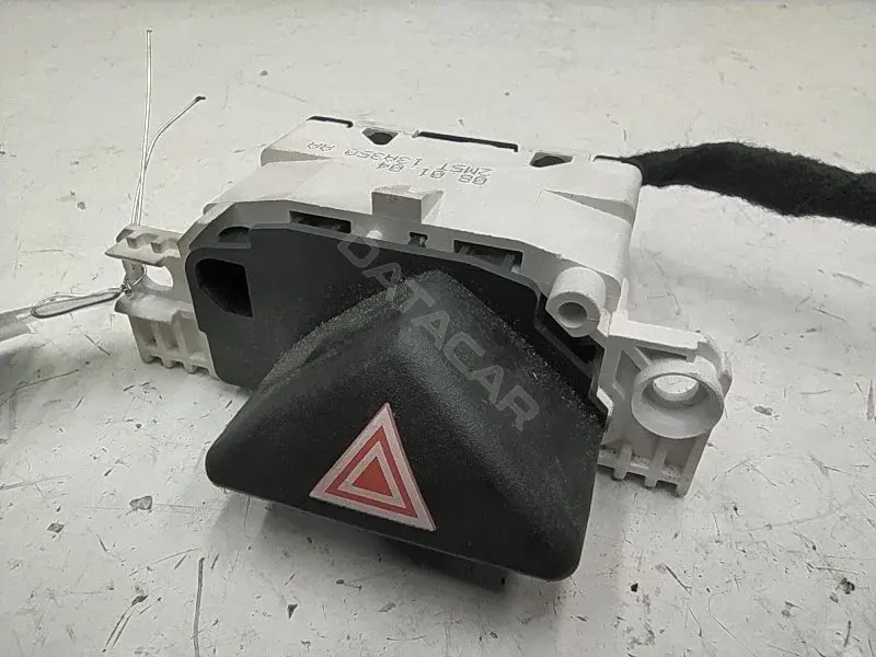 Кнопка аварийки 2M5T13A350AA