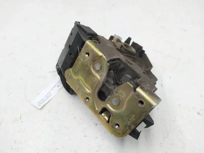Замок двери 2S4AA21812CB