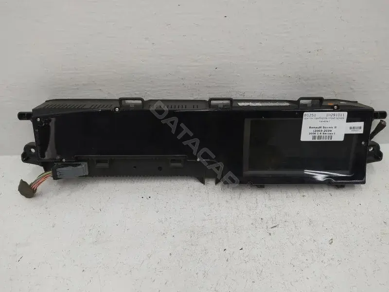 Панель приборов 8200484807A
