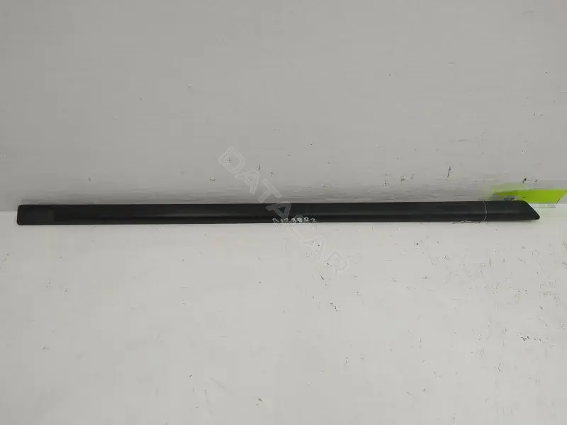 Молдинг двери 6Y0853754