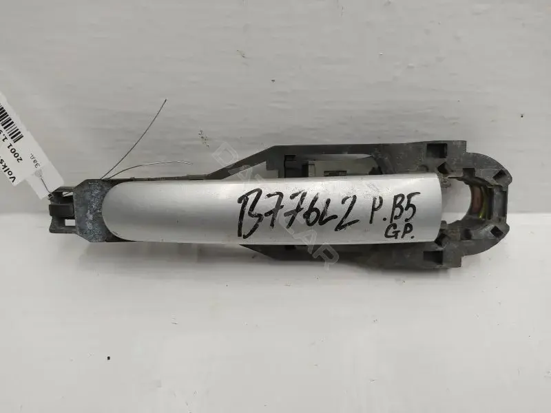 Ручка двери 10285324