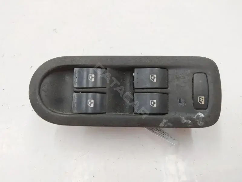 Блок управления стеклоподъемниками 156018070E