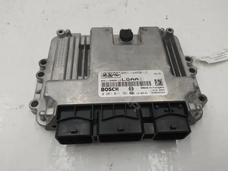 Блок управления двигателем 8M5112A650LG