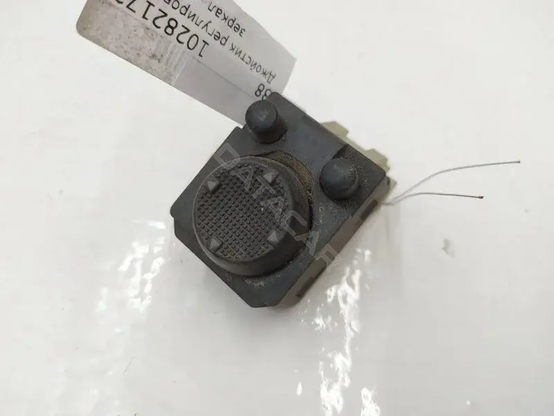 Джойстик регулировки зеркал 1H0959565
