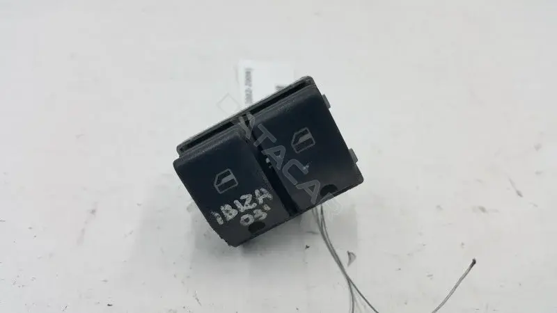 Блок управления стеклоподъемниками 6Q0959858