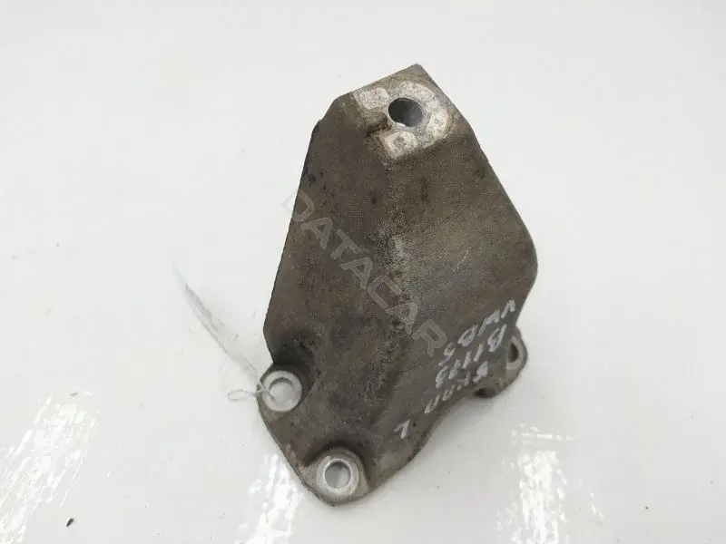 Кронштейн КПП 8D0399113AB