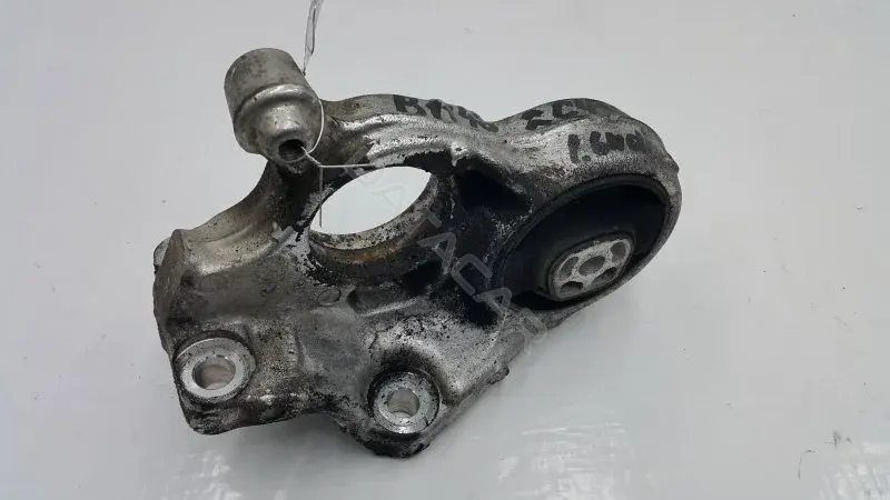 Кронштейн полуоси 96391768