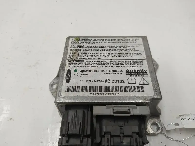 Блок управления подушками безопасности 4S7T14B056AC