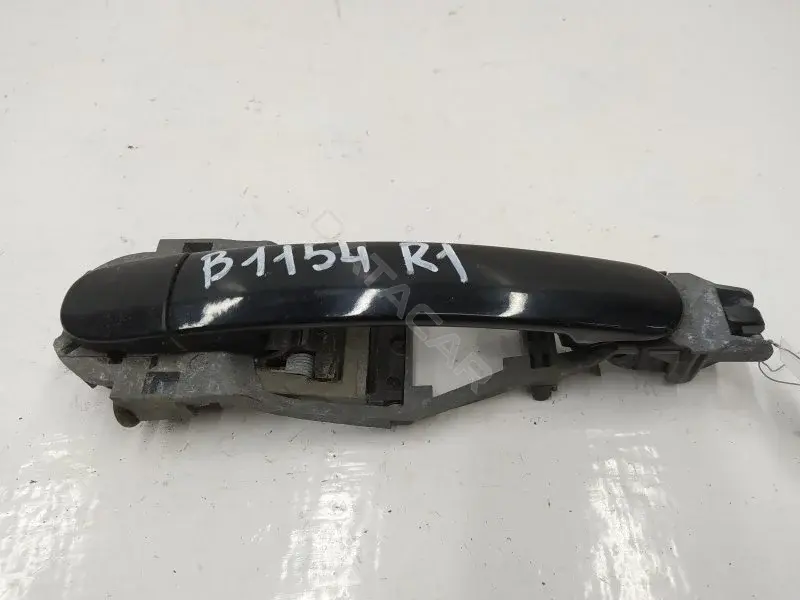 Ручка двери 3B0837886