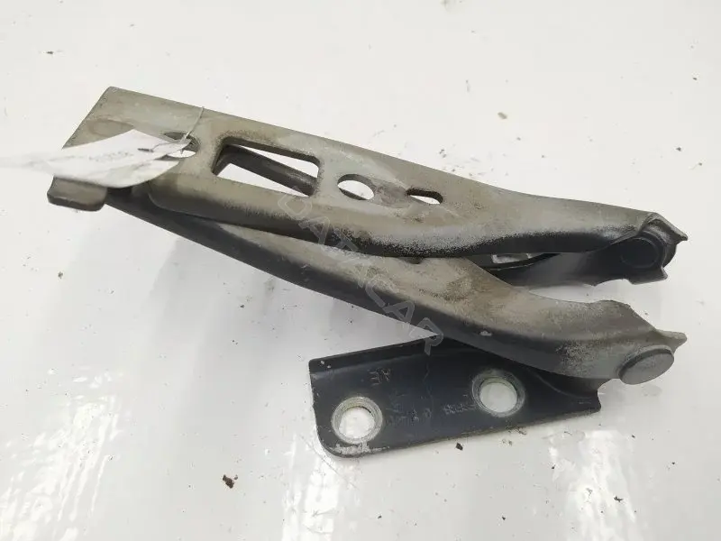 Петля капота 2S6116801AE